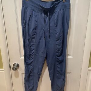 Lululemon Athletica Dance Studio Jogger, Size 10